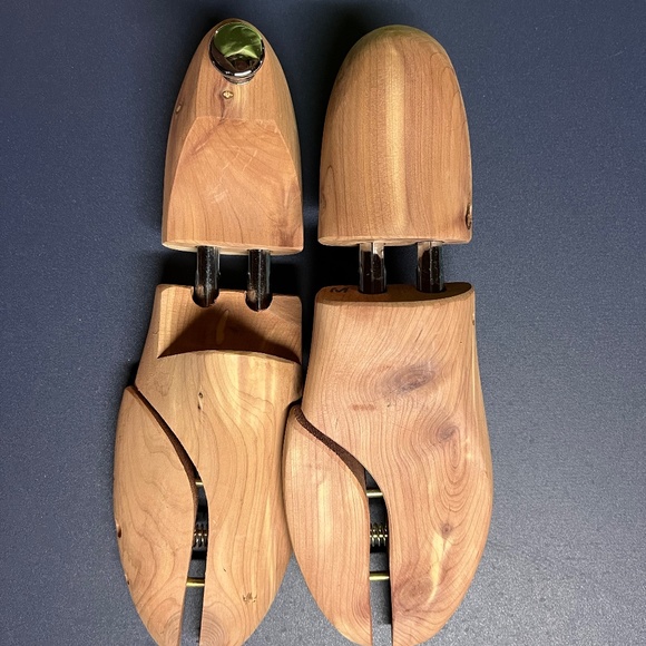 Wooden Shoe Stretchers/Trees - Picture 10 of 10